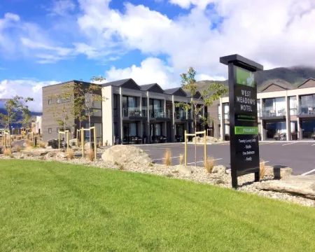 West Meadows of Wanaka Hotels in Wanaka
