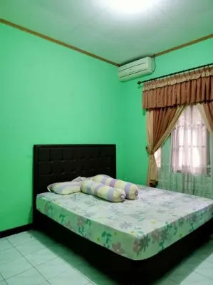 Griya Mazaya Syariah Các khách sạn ở Gedawang