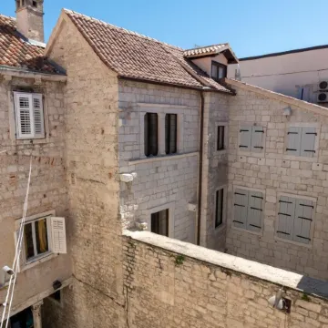 Gothic Palace Heritage