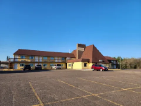 Grantsburg Inn Hotels in Burnett County