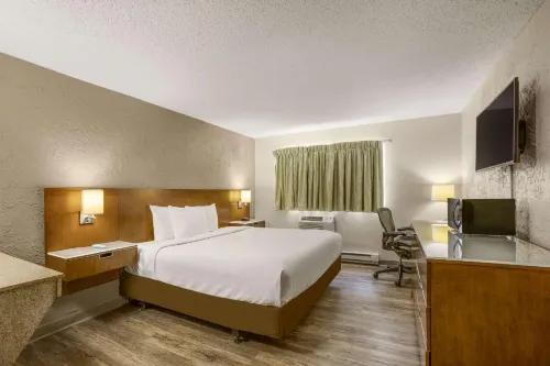 Rodeway Inn - 2-Star