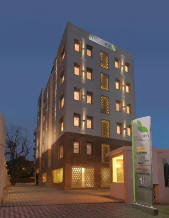 Quality Inn Gurgaon Отели рядом с достопримечательностью «Leisure Valley Rd»