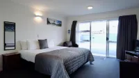 554 Moana Court Motel Отели в г. Хоторндейл