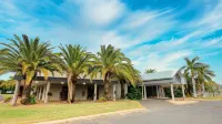 Capella Coach Inn