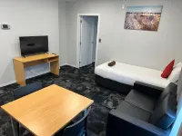 Lorne Apartments Hotel a Tamahere