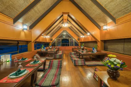 Coral Hotel Bangsaphan