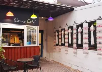 Bloomz Hostel Hotels in Doi Suthep Area