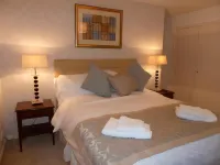 Cameron House Hotels in Bramshaw