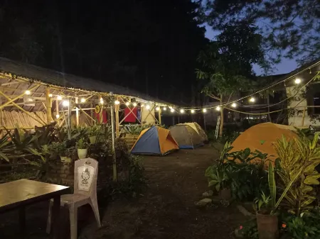 Glamping ReaVeeCafe Puncak Tenda 1 Orang