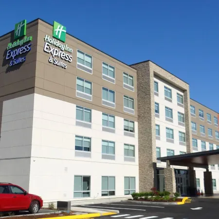 Holiday Inn Express & Suites AUBURN DOWNTOWN by IHG