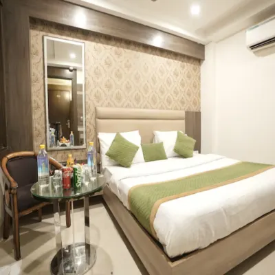 Hotel Apple Inn @ New Delhi Railway Station Отели рядом с достопримечательностью «Пахар-Ганж»