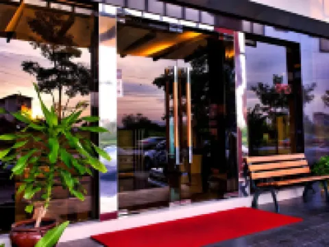 De Botani Hotel