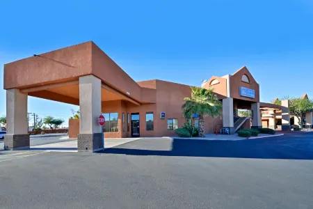 Best Western Inn of Chandler Отели в г. Чендлер