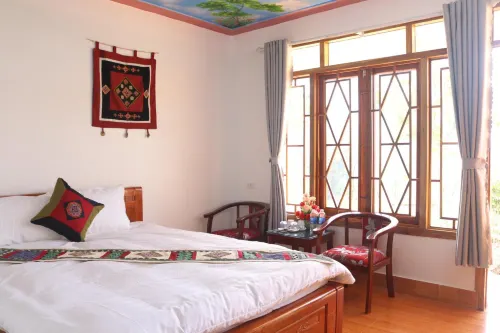 Muong Hoa Hmong Homestay Hotel a Sử Pán