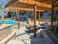 Endeavor Inn & Suites, Trademark Collection by Wyndham - Pool