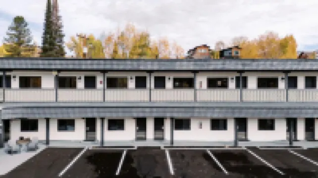 Western Lodge Hotels in 