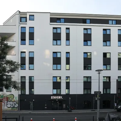 สเตย์รี เบอร์ลิน ฟรีดริชไชน์ โรงแรมใกล้สถานี Samariterstraße underground station