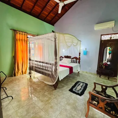 Utopia Villas Hotels near هيكادوا بيتش