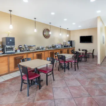 Baymont by Wyndham Cuero