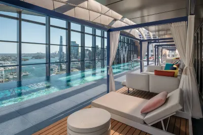 W Sydney Hotel a 
