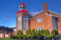 Fairfield Inn & Suites Lock Haven Hotels in Lock Haven