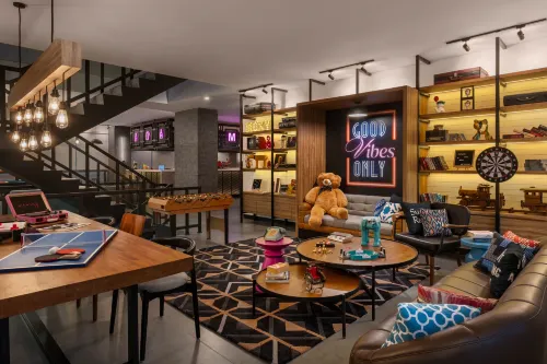 Moxy Solo Các khách sạn ở Serengan