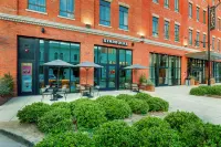 Trilogy Hotel Montgomery, Autograph Collection Hotels in der Nähe von The National Memorial for Peace and Justice