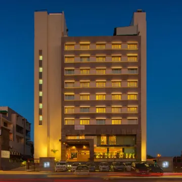Royal Orchid Central Akota - Vadodara Отели в г. Вадодара