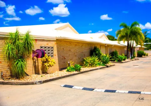 Sun Palms Motel Hotels in Allenstown