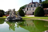 Château de Beaulieu et Magnolia Spa the Originals Relais 주 레 투르 호텔