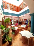 Vivian's Guest House - Hostels
