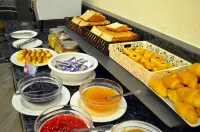 Hotel Sentral Seaview @ ​Beachfront - breakfast