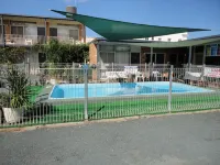 Cobb Inlander Motel - 3-Star