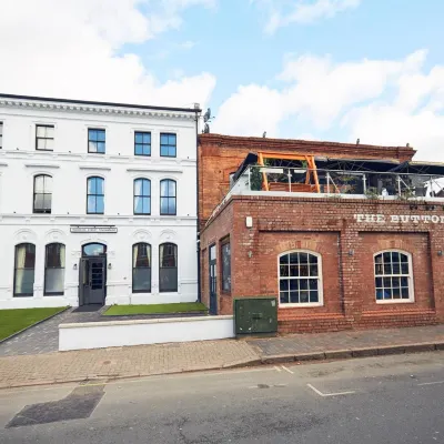 Frederick Street Townhouse Отели рядом с достопримечательностью «Фабрика фурнитуры для гробов братьев Ньюман»