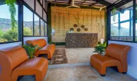 Vee Resort- the Suites of Royals 탈데오 호텔
