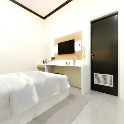 Griya Anggrek Hotel, Guest House dan Kos Eksklusif Trenggalek Hotel dekat Toko Sri Rejeki