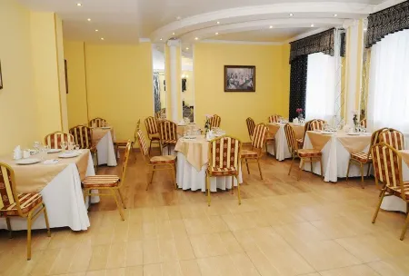 ГончаровЪ Отели рядом с достопримечательностью «Ульяновская Экспедиция Поволжского Филиала Государственной Инвентаризации Лесов»