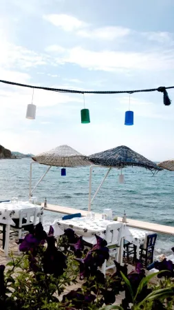 Giritli Rum Meyhanesi & Butik Otel