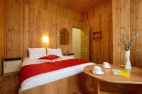 Lukomorie Hotels in Pechorsky District