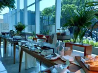 Azana Suites Hotel Antasari Hotels near Shisha Cafe