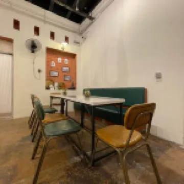 ไมเนอร์ส เฮาส์ อิโปห์