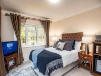 Trivelles Waterhall Country Gatwick Hotel & Airport Parking Hotéis em Crawley