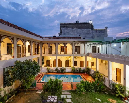 Ranthambore Resort Hotels in Sawai Madhopur