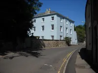 Bove Town House Apartments - parking