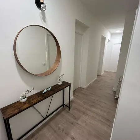 Habitaciones en Embajadores Отели рядом с достопримечательностью «Арганзуэла»