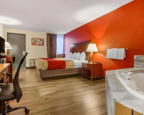 Econo Lodge Inn & Suites Brookings Hotels in Brookings
