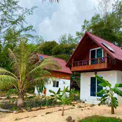 Robinson Bungalows Hotel Exterior