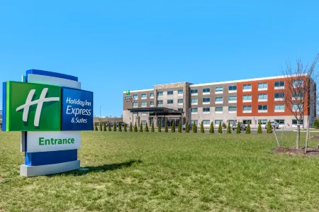 Holiday Inn Express & Suites Carlisle Southwest – I-81