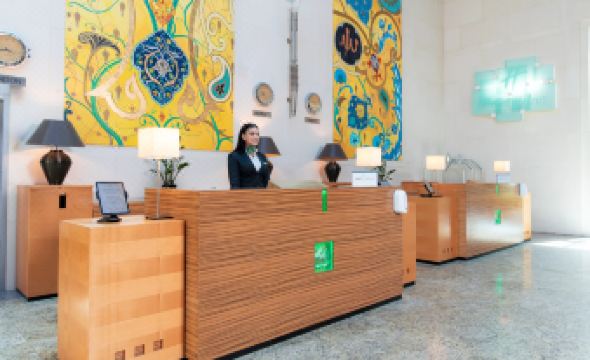 Holiday Inn SUITES KUWAIT SALMIYA by IHG