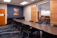 Fairfield Inn & Suites Beloit Hotels in Beloit